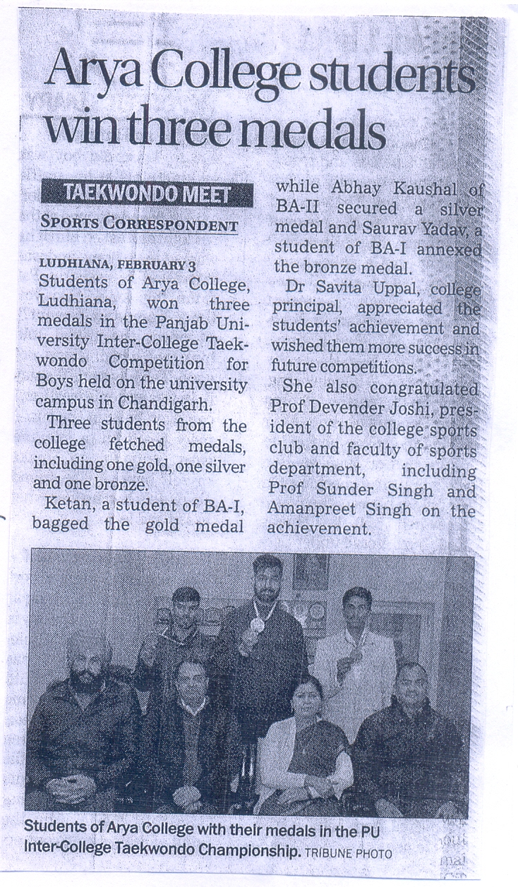 Arya College Students win 3 medals