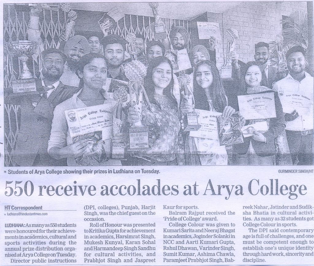 550 receive accolades at Arya College